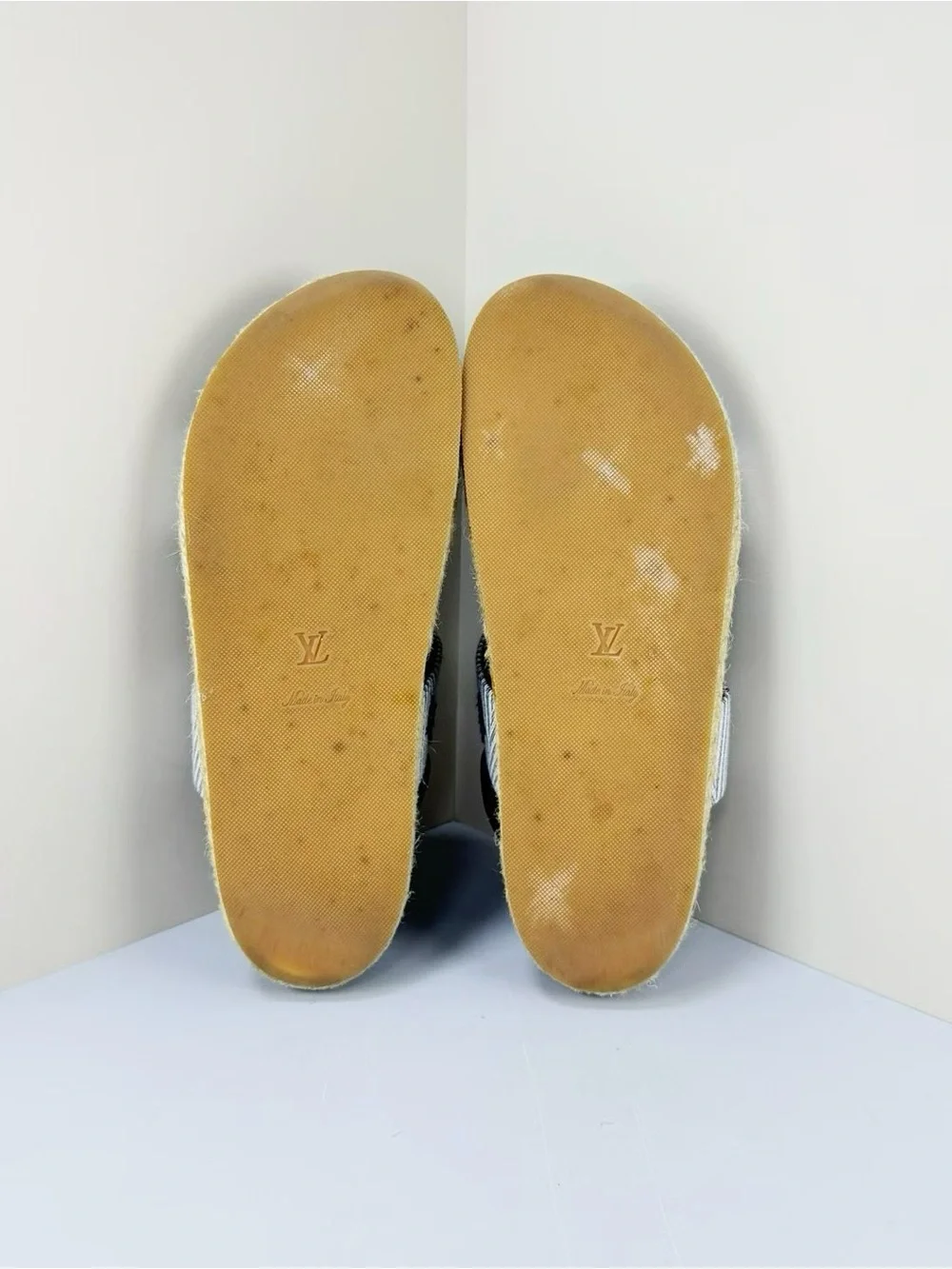 🚩steal Louis Vuitton Navy Blue and White Monogram Espadrille Sandals - Picture 4 of 6